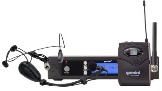  Banda R3 (852-865 MHz). Sistema vocal de cintillo / solapa, multicanal de sincronización automática.