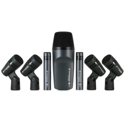Set de microfonía para batería serie Evolution 600, (1) e 602II, (4) e 604, (2) e 614 y case de almacenaje. 