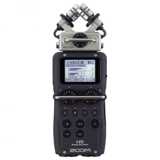 Sistema de grabación de campo modular de 24 bits / 96 kHz, 4 entradas / 2 salidas e interfaz de audio USB con 2 entradas combinadas XLR / TRS, 2 preamplificadores de micrófono y accesorio de micrófono XY incluido