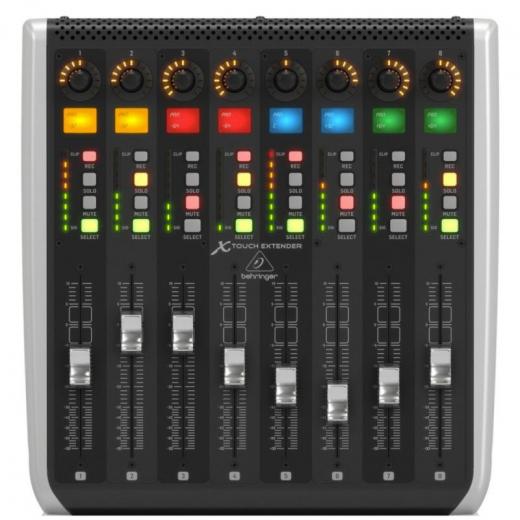 Extension X-Touch con 8 faders motorizados sensibles al tacto, 8 codificadores giratorios, 32 botones iluminados, 8 tiras LCD y 8 medidores LED - Mac / PC (Demo)