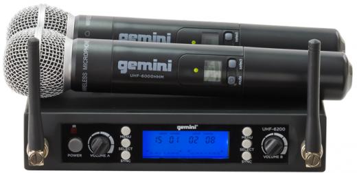 Banda R3 (852-865 MHz) sistema vocal de mano doble dinámico, multicanal de sincronización automática.